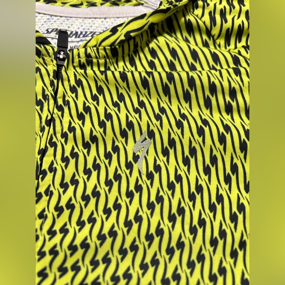 Specialized Yellow and Black Men's Cycling Shirt - Picture 6 of 10